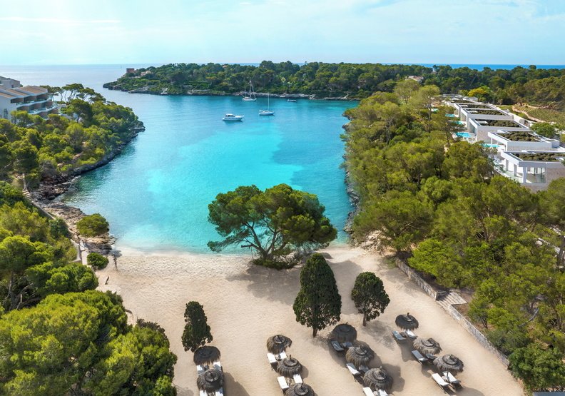 Ikos Porto Petro