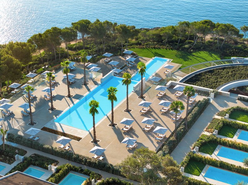 Ikos Porto Petro